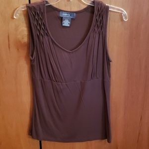 Sleeveless blouse